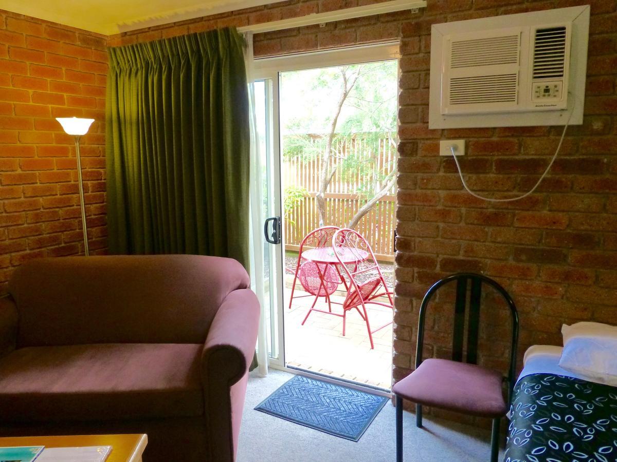 Inverloch Central Motor Inn Exterior foto